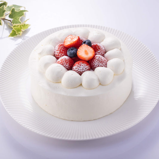 苺の生デコレーション